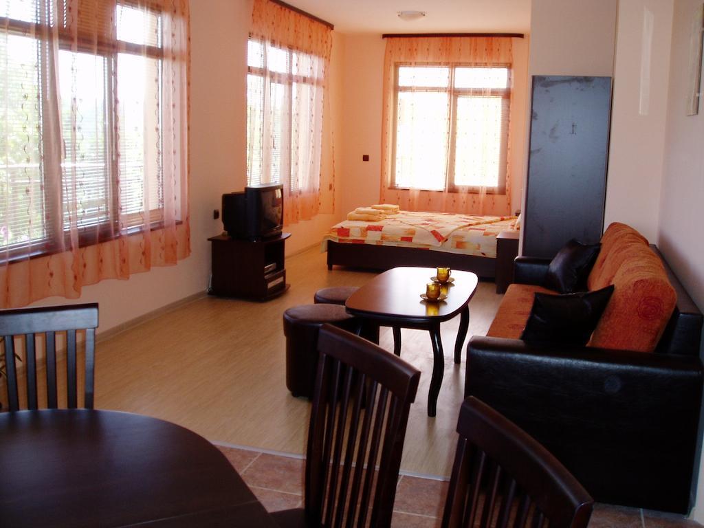 Villa Prolet General-Kantardzhievo Cameră foto